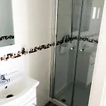 Apartamento Estudios Contemporaneos Y Centricos Solo Familias Parejas *