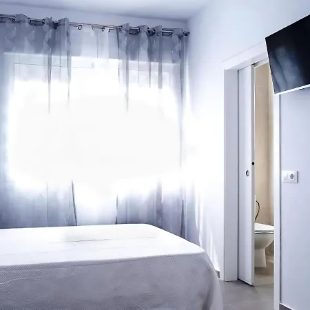 Apartamento Estudios Contemporaneos Y Centricos Solo Familias Parejas Conil De La Frontera