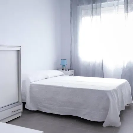 Estudios Contemporaneos Y Centricos Solo Familias Parejas Conil De La Frontera