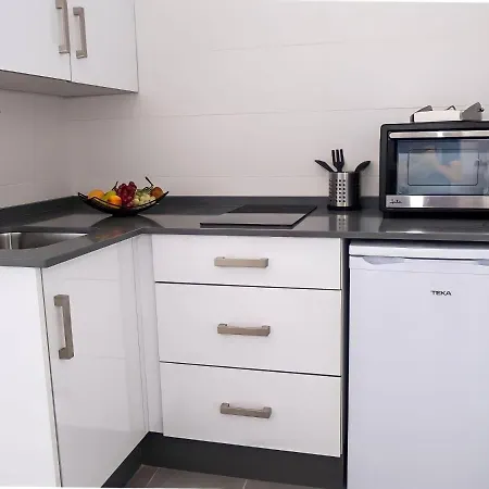 Estudios Contemporaneos Y Centricos Solo Familias Parejas * Conil De La Frontera