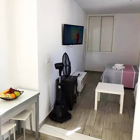 Estudios Contemporaneos Y Centricos Solo Familias Parejas * Conil De La Frontera