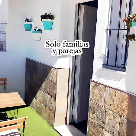 Apartamento Estudios Contemporaneos Y Centricos Solo Familias Parejas