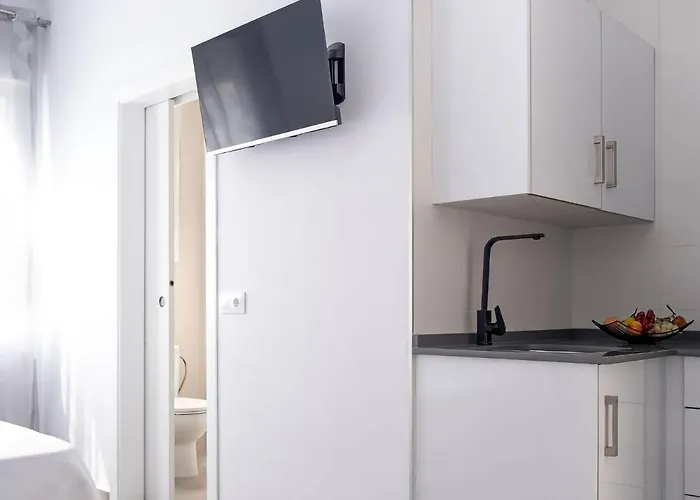 Estudios Contemporaneos Y Centricos Solo Familias Parejas *