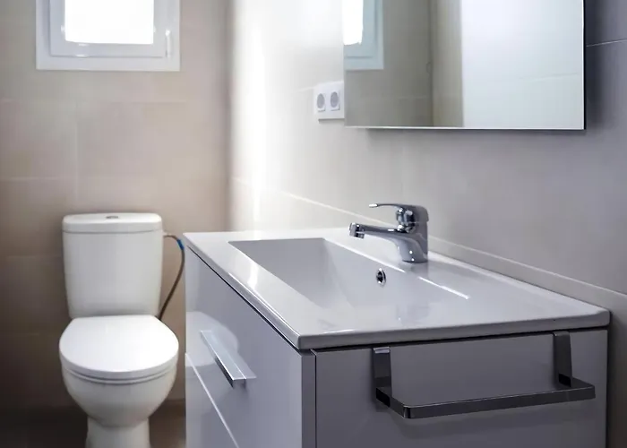 Estudios Contemporaneos Y Centricos Solo Familias Parejas * Conil De La Frontera